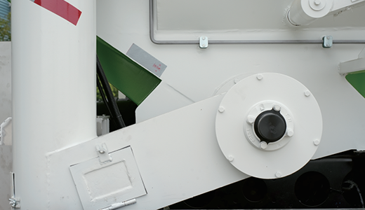 散装饲料运输车